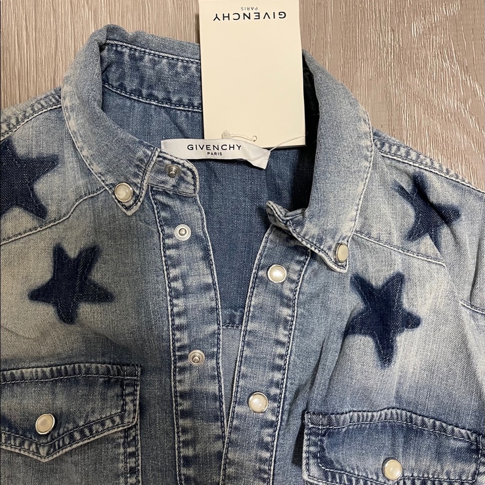 Givenchy shirt - Picture 3 of 4